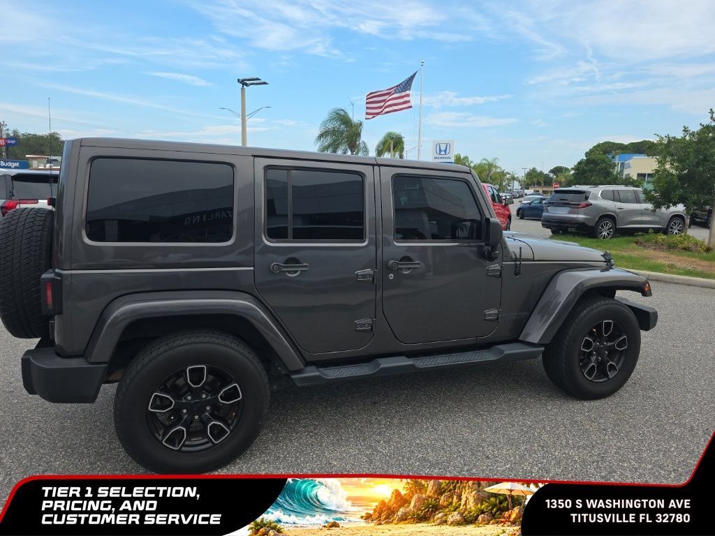 Used 2018 Jeep Wrangler Unlimited Sahara AWD/4WD image 14