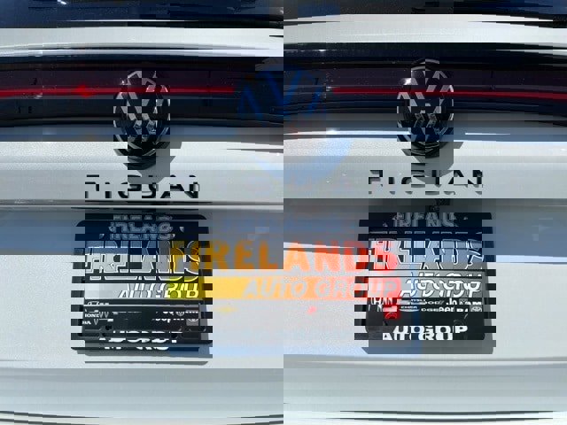 New 2025 Volkswagen Tiguan SE R-Line image 14
