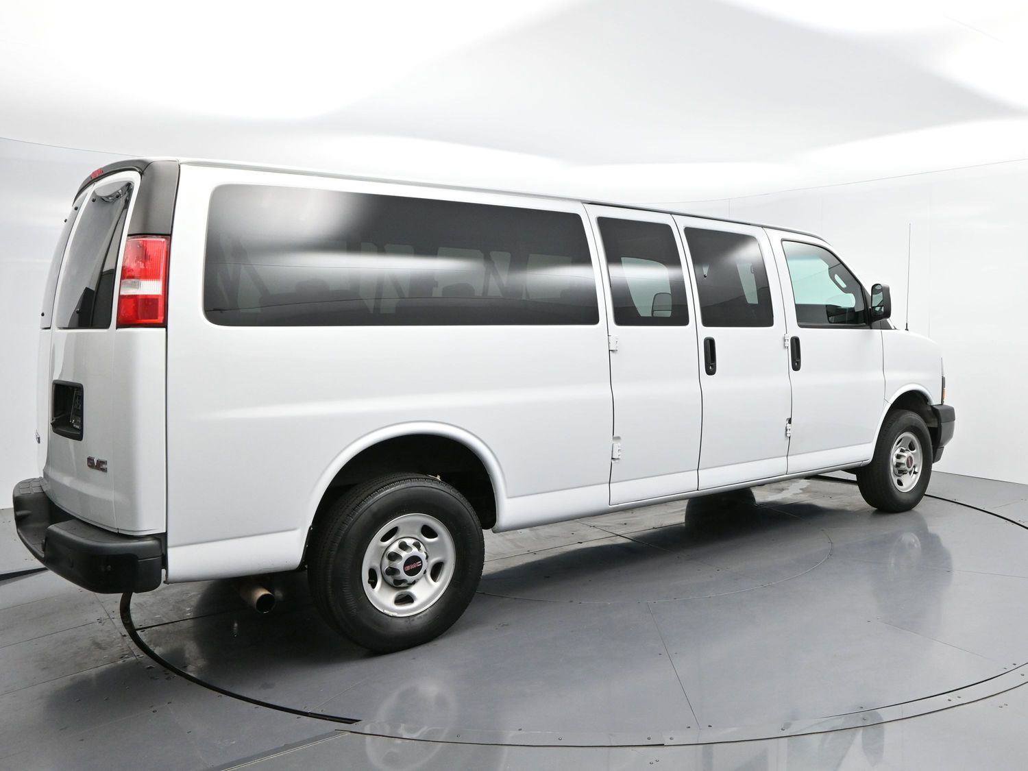 Used 2023 GMC Savana 3500 LS image 7