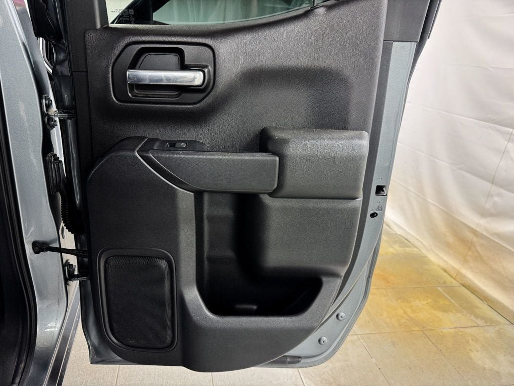 Used 2019 Chevrolet Silverado 1500 LT w/ All-Star Edition AWD/4WD image 14