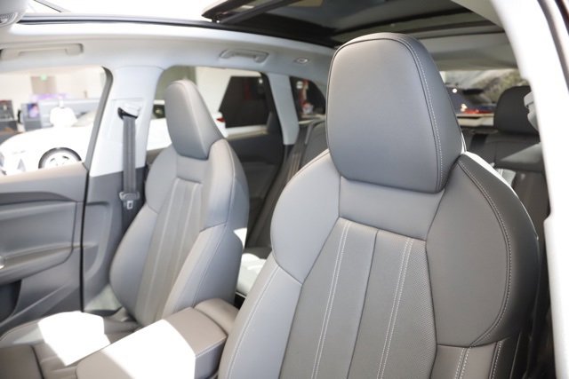 New 2025 Audi Q5 Premium Plus image 12