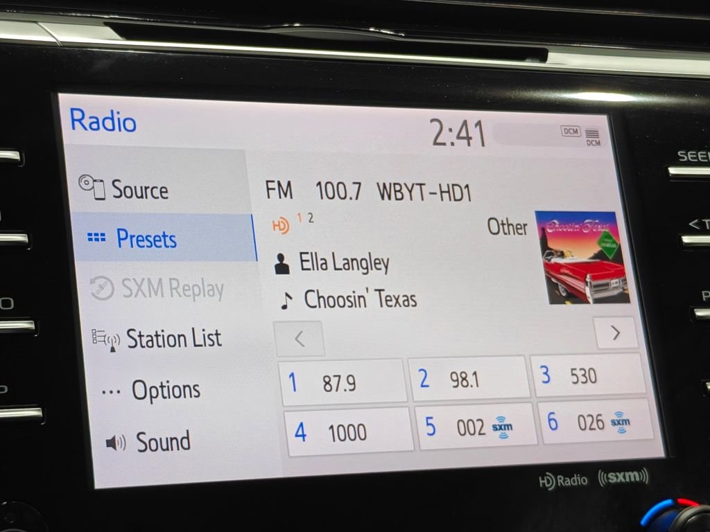 Used 2020 Toyota Camry XSE image 36