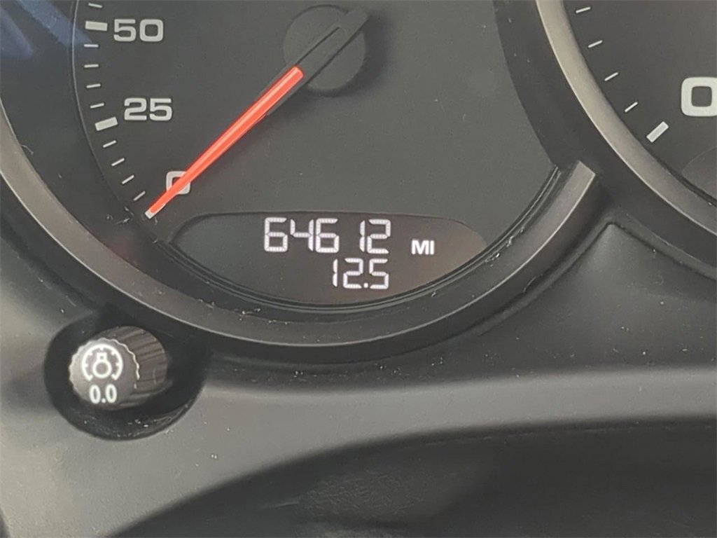 Used 2021 Porsche Macan image 35