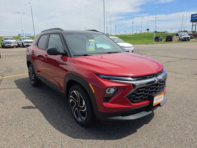 New 2026 Chevrolet TrailBlazer RS w/ Convenience Package AWD/4WD image 2