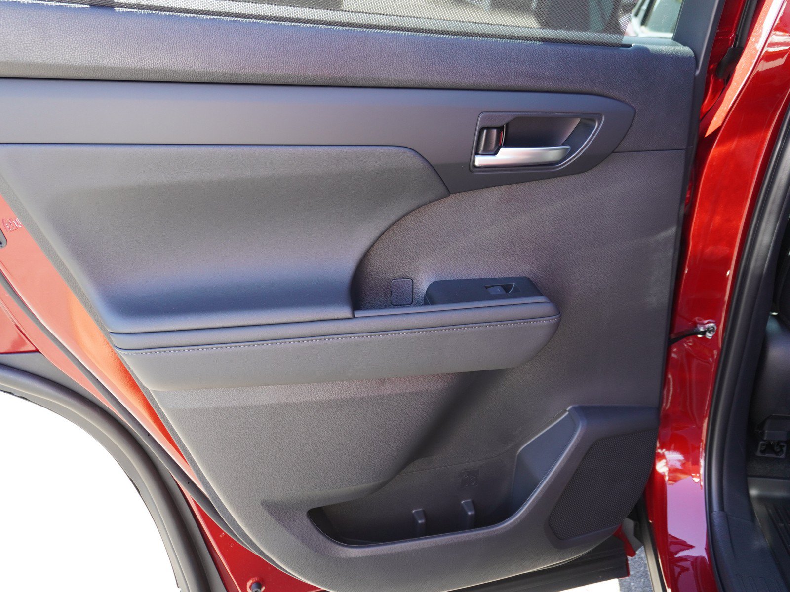 New 2026 Toyota Highlander XLE AWD/4WD image 13