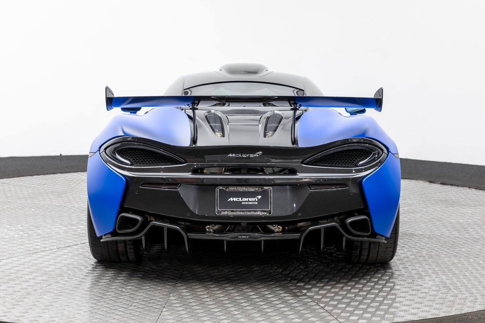 Used 2020 McLaren 620R RWD image 5