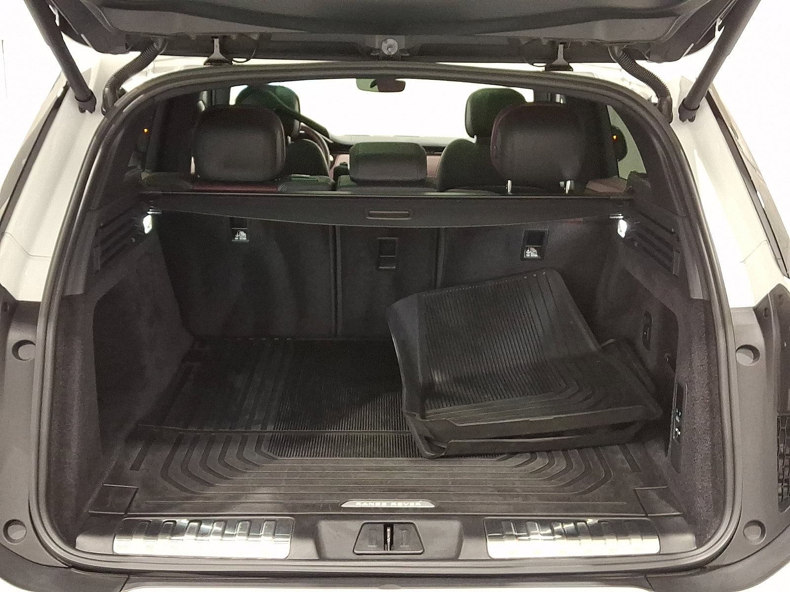 Certified 2025 Land Rover Range Rover Sport Dynamic SE image 28