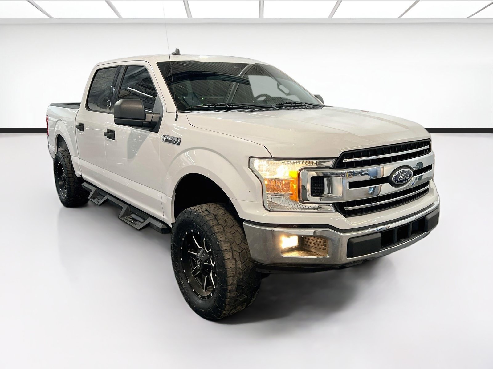 Used 2020 Ford F150 XLT RWD image 3