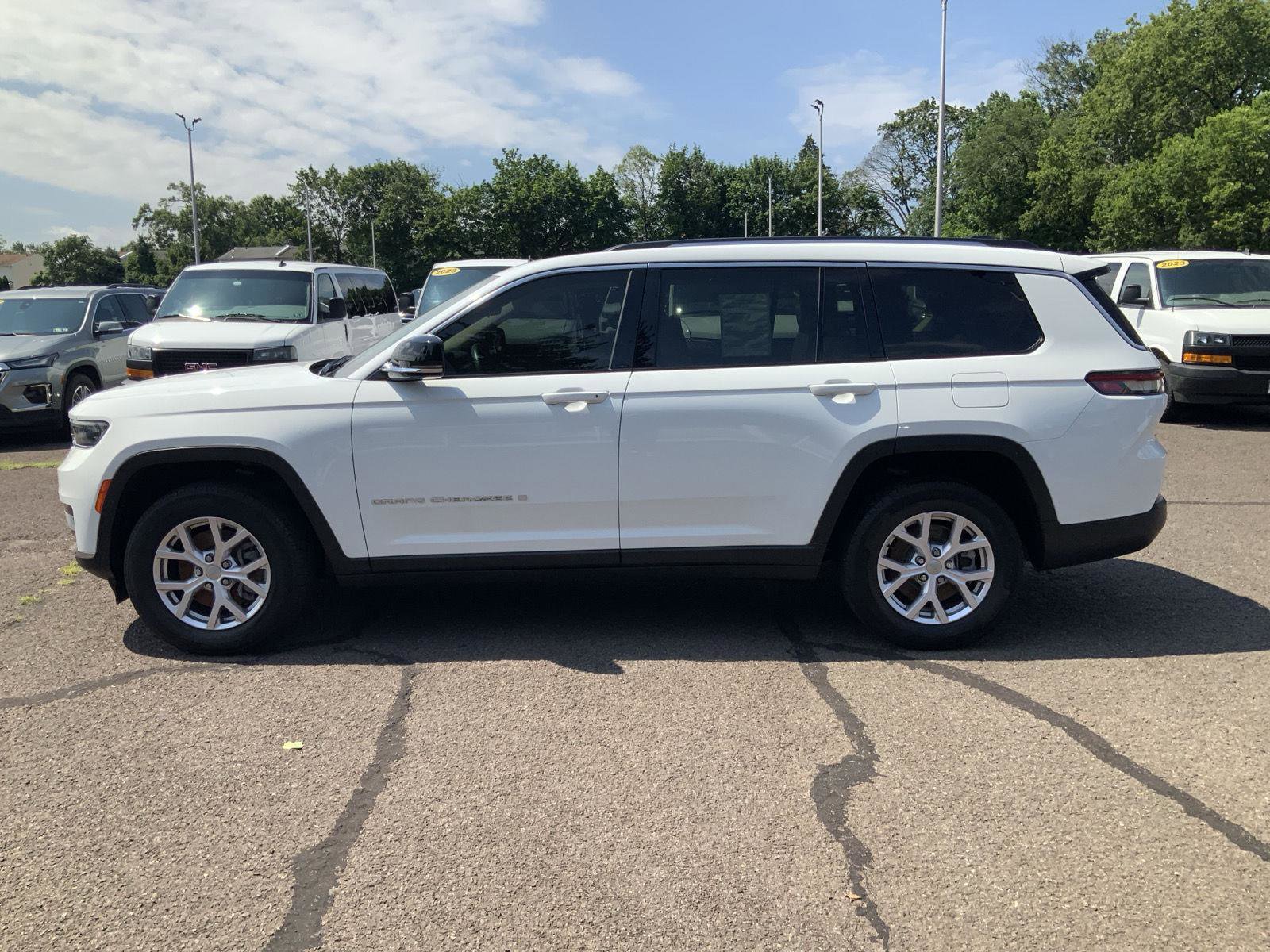 Used 2022 Jeep Grand Cherokee L Limited image 4