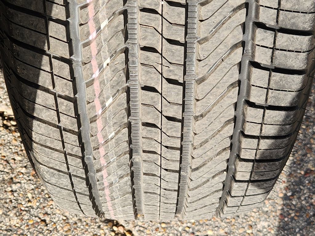 Used 2023 Chevrolet Silverado 1500 RST w/ Z71 Off-Road Package image 11