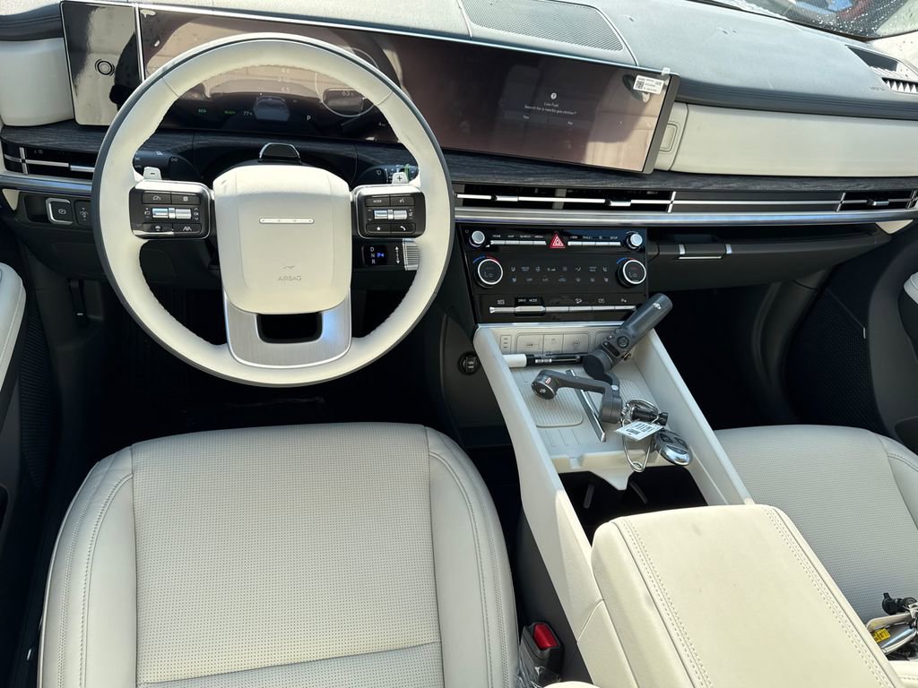 New 2025 Hyundai Santa Fe Calligraphy image 13