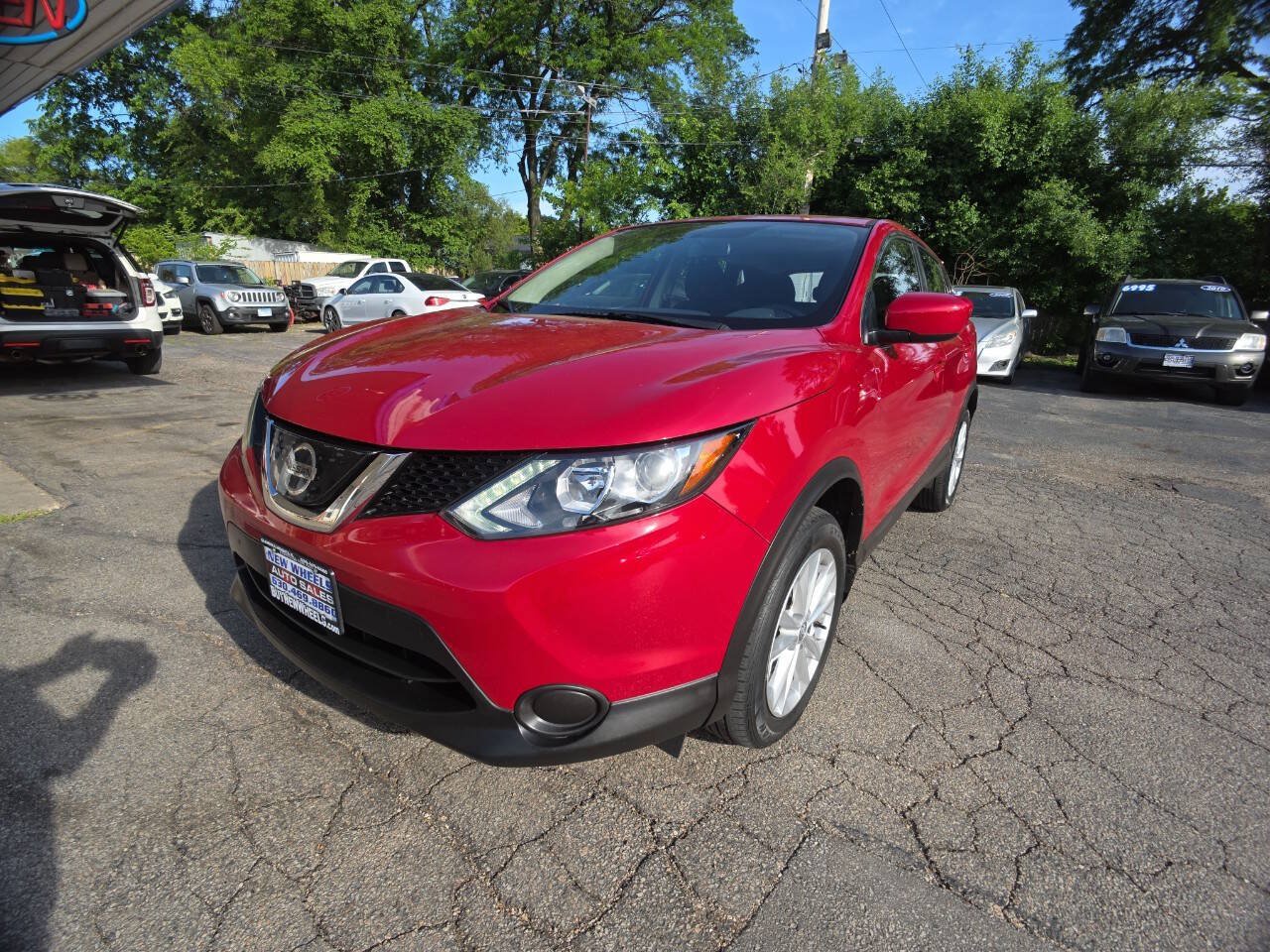 Used 2018 Nissan Rogue Sport S w/ S Appearance Package AWD/4WD image 1