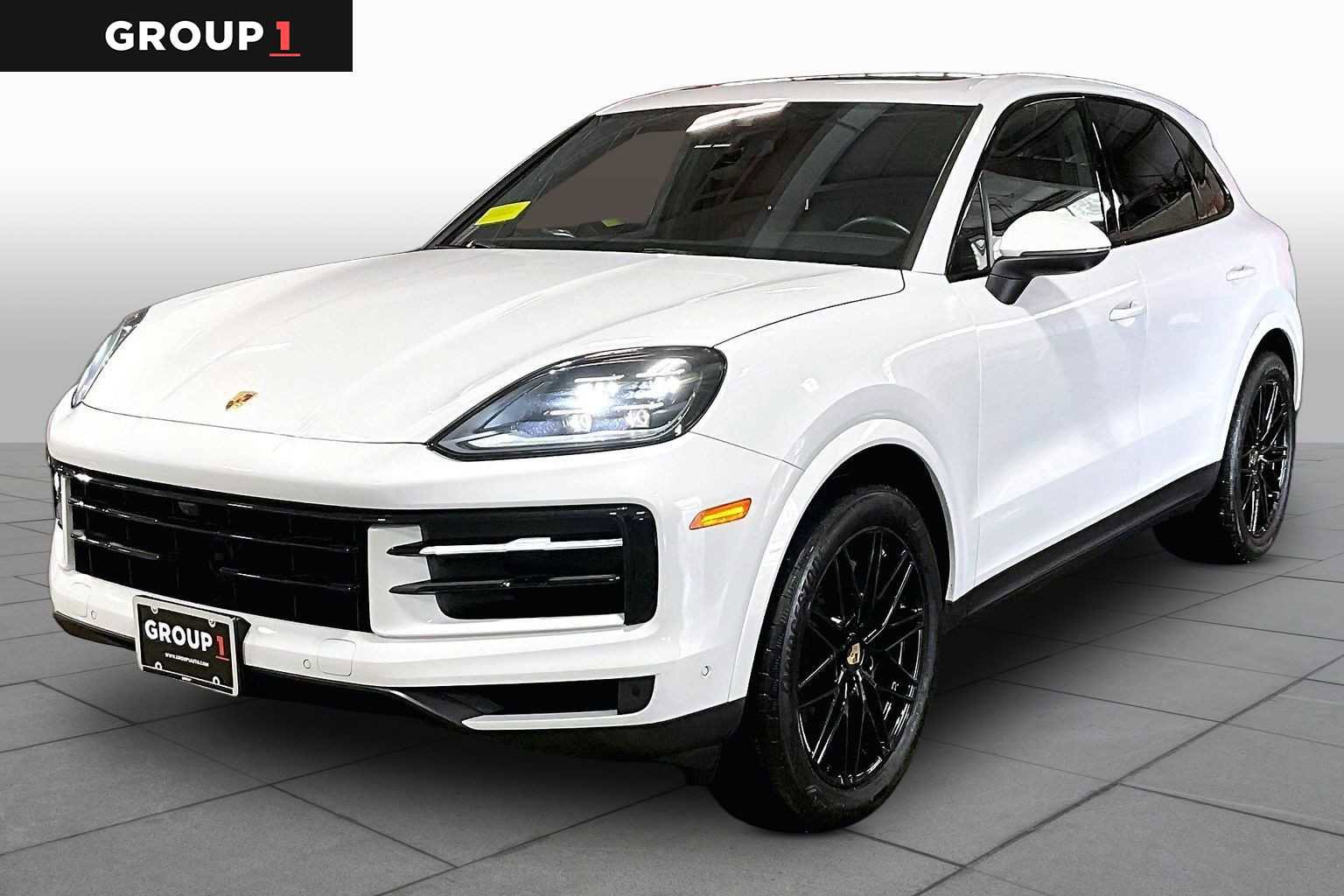 Used 2024 Porsche Cayenne AWD/4WD image 1