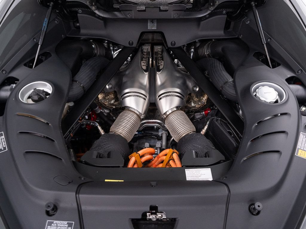 Used 2023 Ferrari 296 GTB RWD image 33
