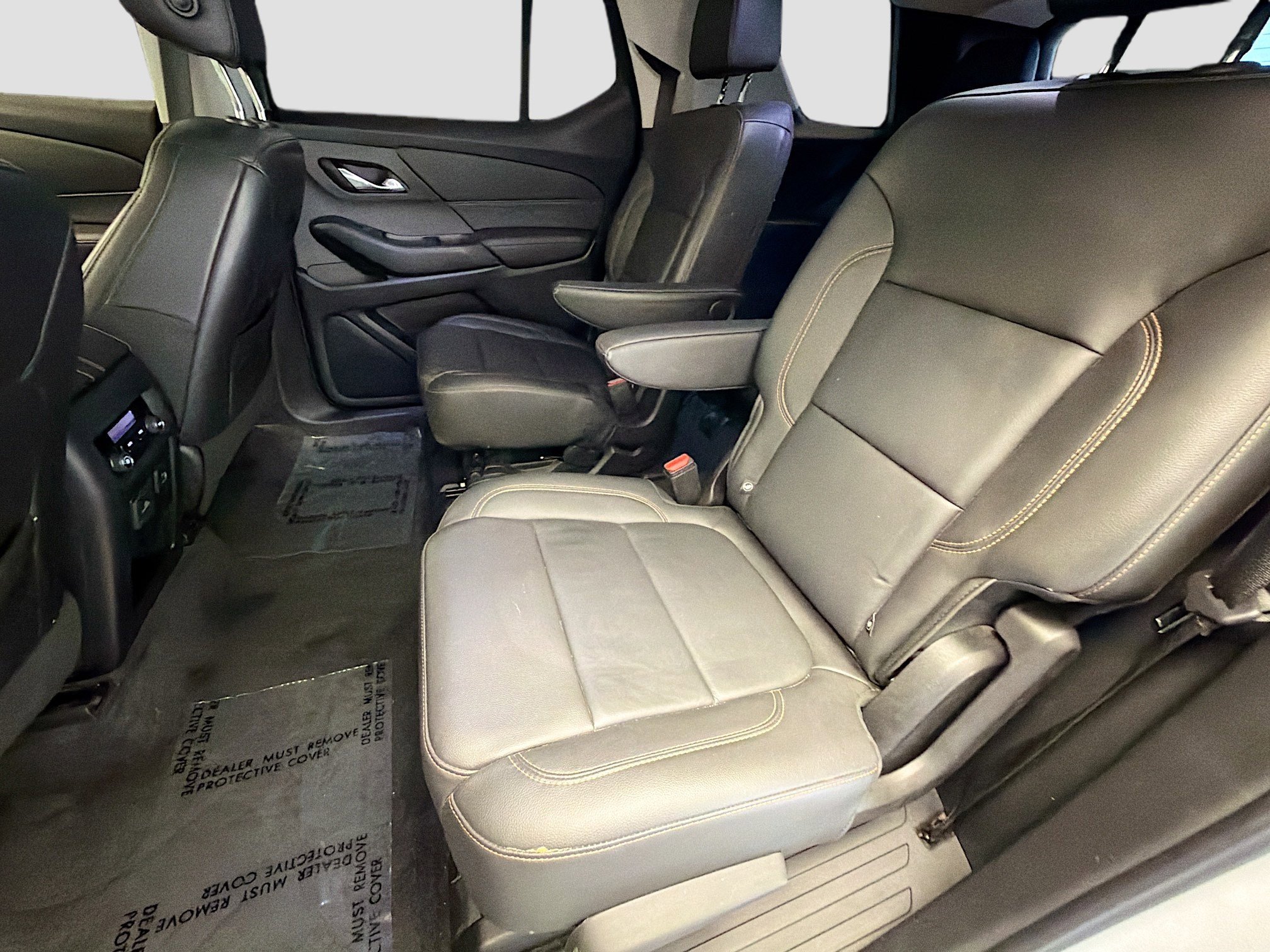 Used 2021 Chevrolet Traverse RS FWD image 13