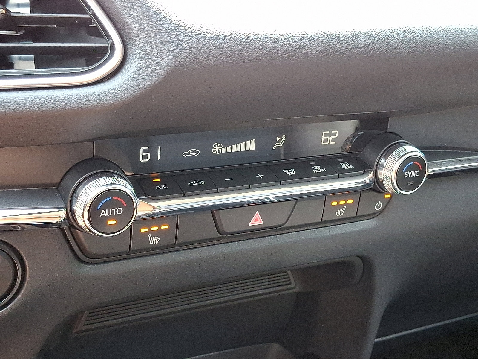 Used 2025 MAZDA CX-30 AWD 2.5 S w/ Premium Package image 18