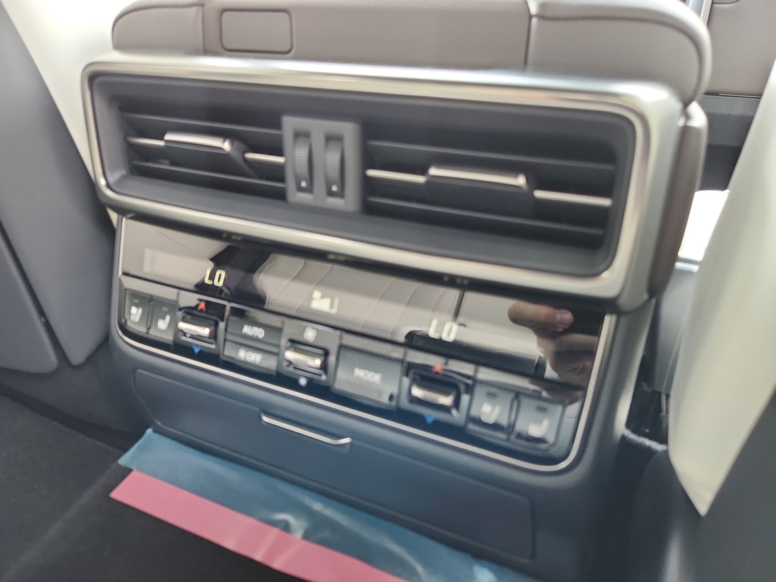 New 2026 Lexus LX 700h Luxury w/ Appearance Package AWD/4WD image 29