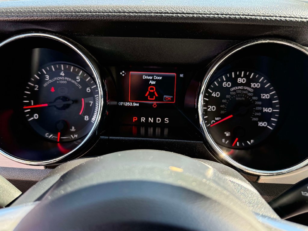 Used 2015 Ford Mustang Premium RWD image 15