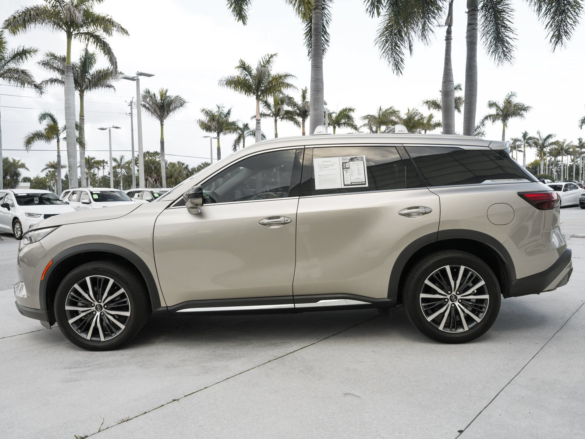 Used 2025 INFINITI QX60 Sensory w/ Vision Package AWD/4WD image 20