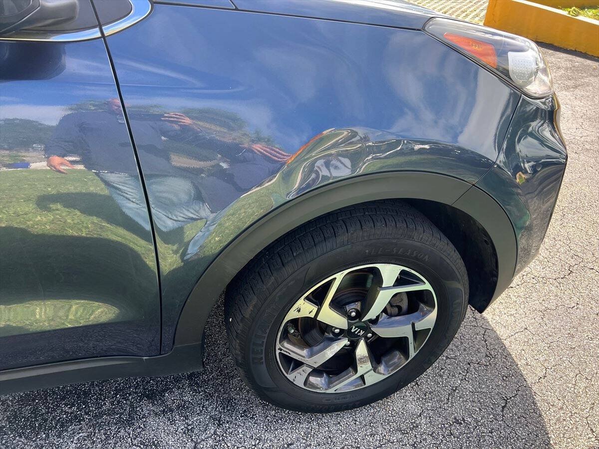 Used 2021 Kia Sportage LX AWD/4WD image 17