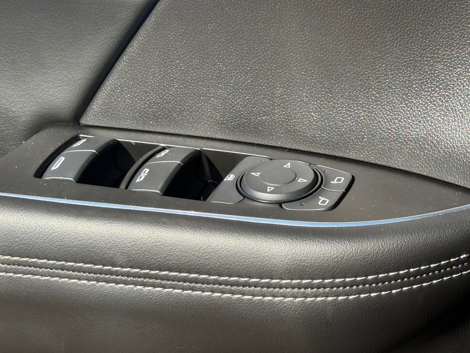 Used 2023 Buick Envision Preferred w/ Sport Touring Package image 29