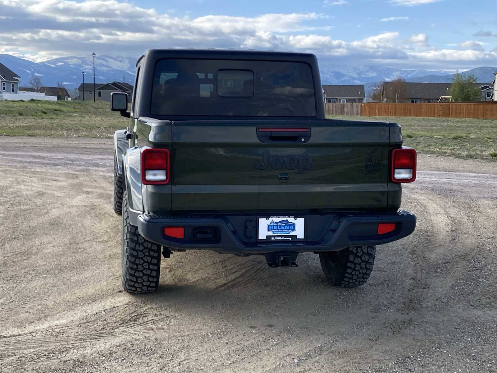 Used 2023 Jeep Gladiator Sport AWD/4WD image 13