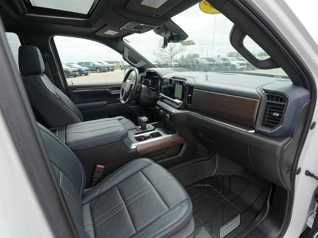 Used 2023 Chevrolet Silverado 1500 High Country w/ High Country Premium Package AWD/4WD image 25
