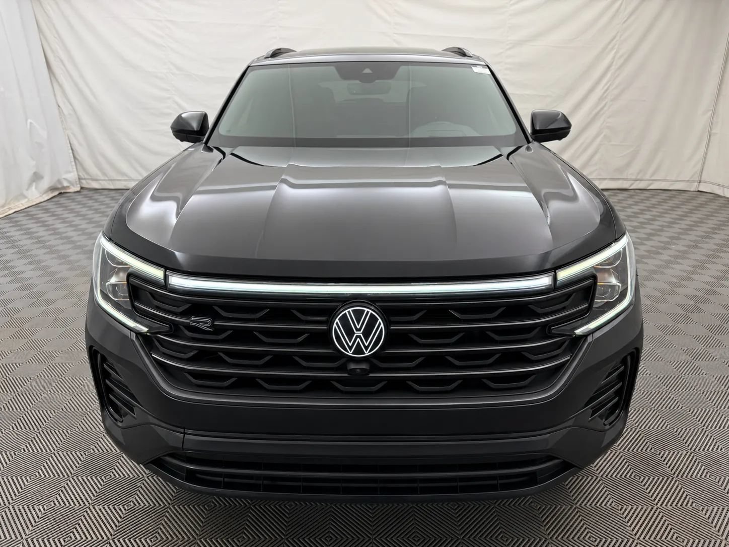 Used 2024 Volkswagen Atlas Cross Sport SEL Premium R-Line AWD/4WD image 3