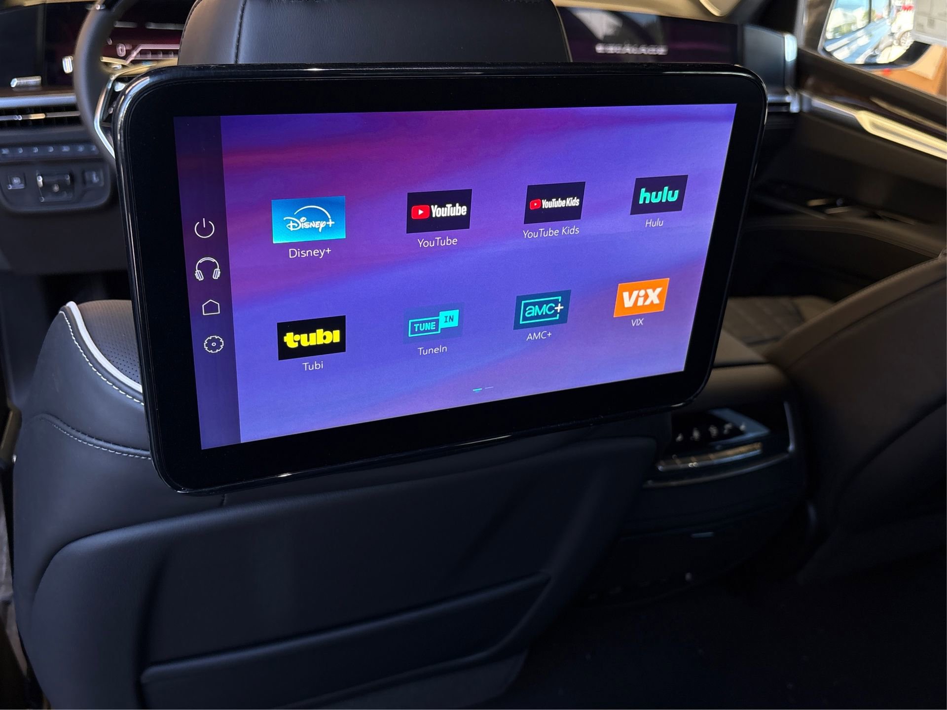 Used 2026 Cadillac Escalade Platinum Sport w/ LPO, ONYX Package image 22