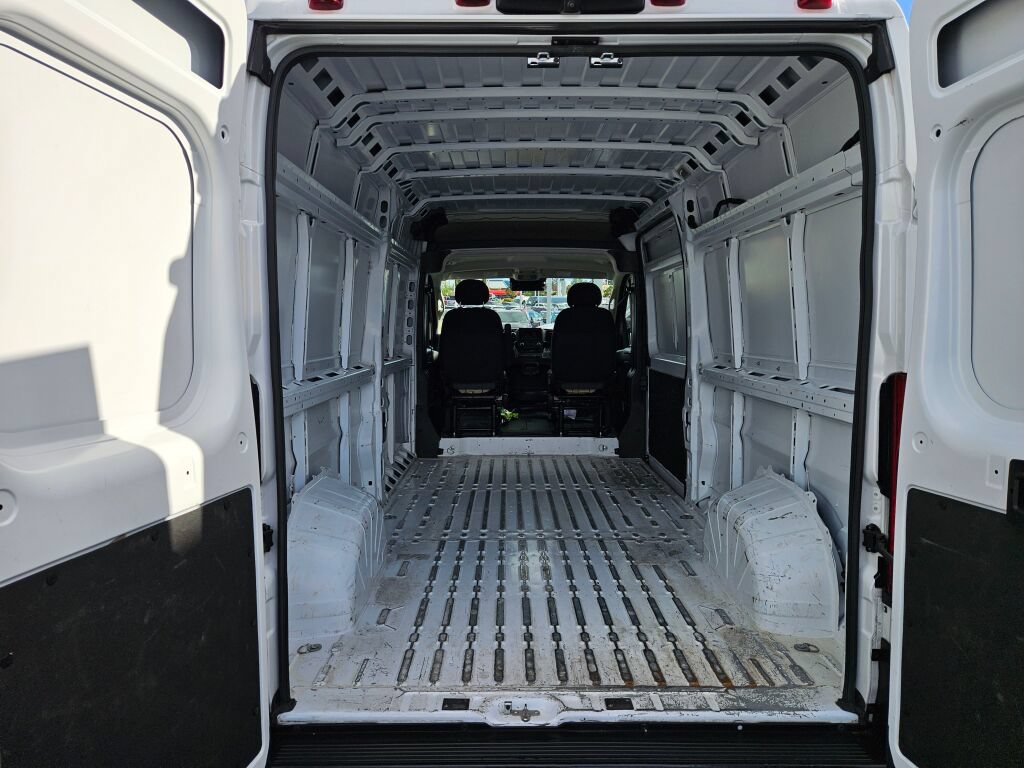 Used 2023 RAM ProMaster 2500 FWD image 11
