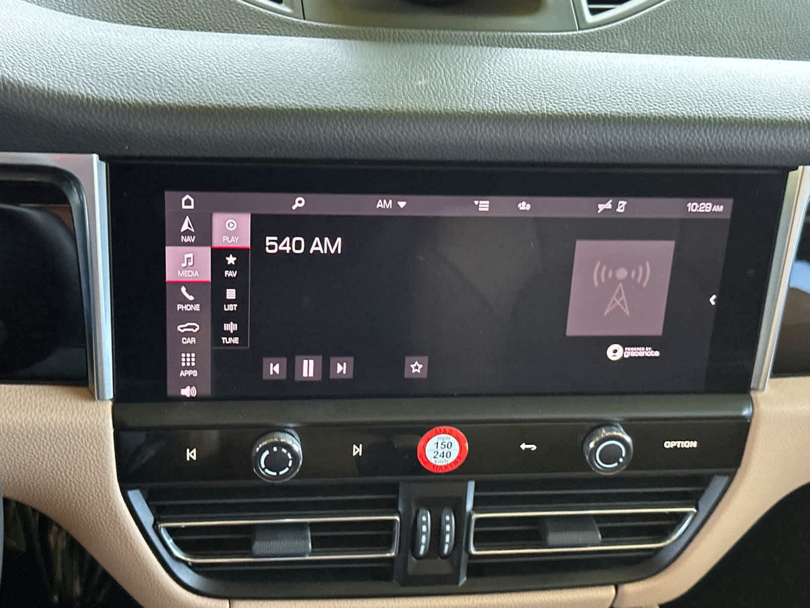 Certified 2023 Porsche Macan S AWD/4WD image 20