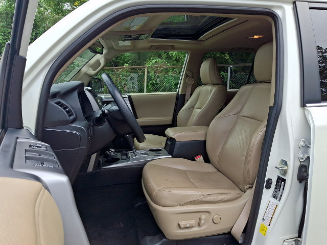 Certified 2022 Toyota 4Runner Limited AWD/4WD image 9