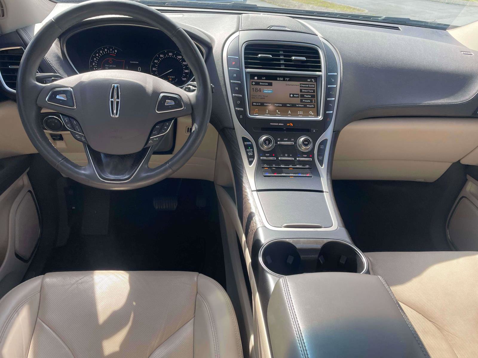Used 2016 Lincoln MKX Reserve w/ Luxury Package AWD/4WD image 7