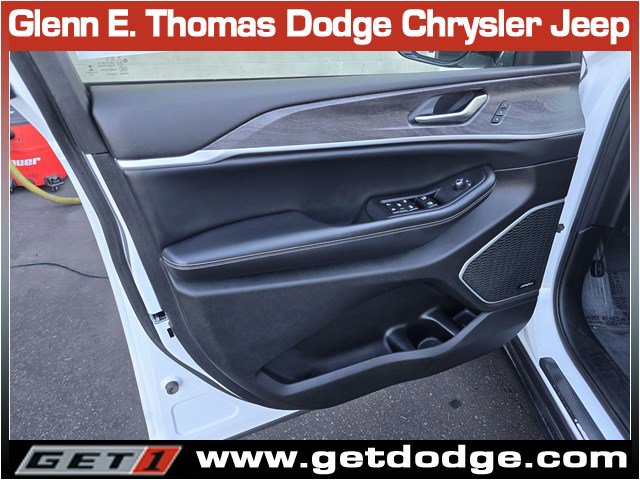 Used 2022 Jeep Grand Cherokee Limited 4xe image 24
