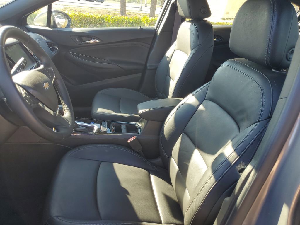 Used 2017 Chevrolet Cruze Premier image 27