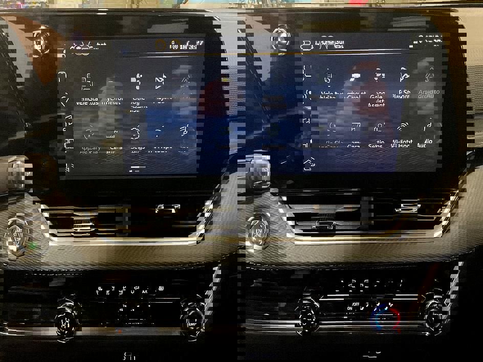 New 2026 Chevrolet Equinox LT w/ Safety and Technology Package image 10