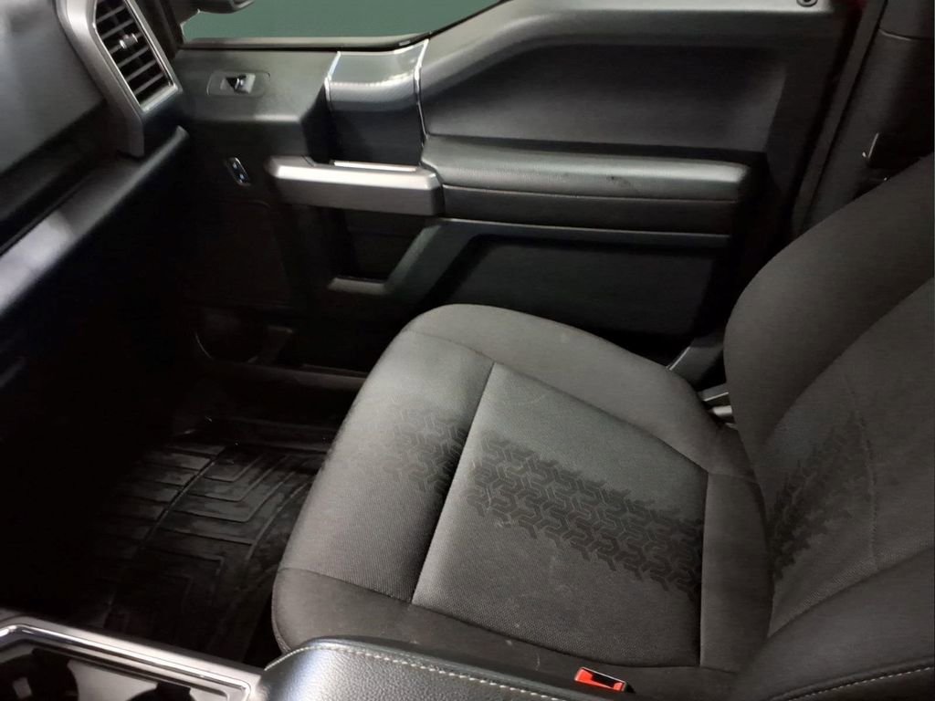 Used 2019 Ford F150 XLT w/ Equipment Group 302A Luxury AWD/4WD image 25
