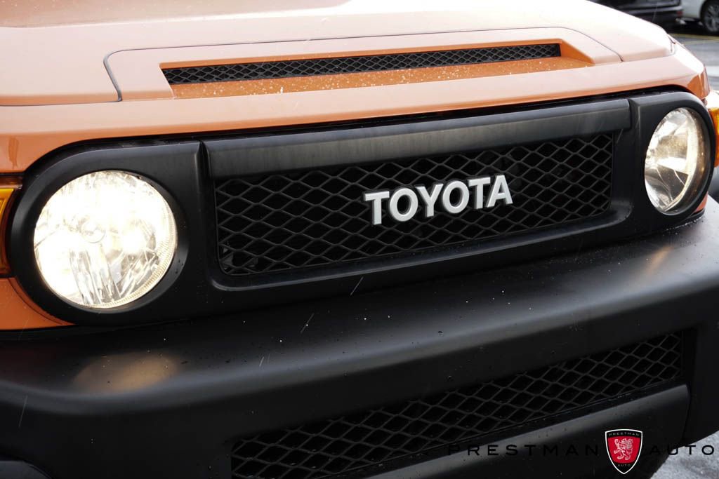 Used 2013 Toyota FJ Cruiser 4WD w/ Upgrade Pkg image 15