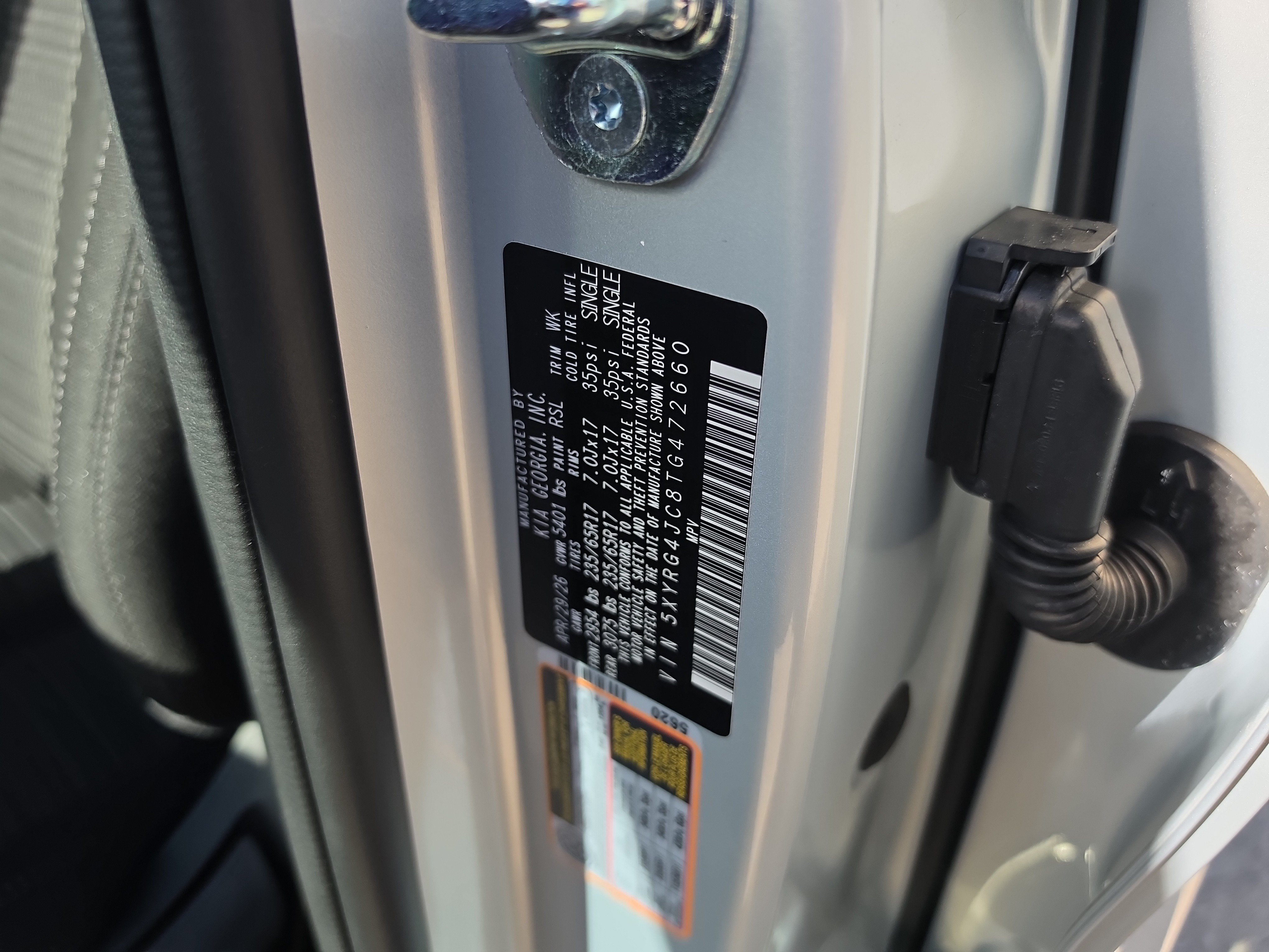 Certified 2026 Kia Sorento LX FWD image 32
