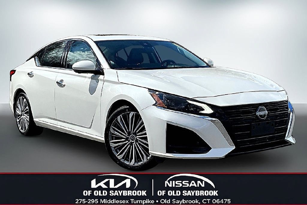 Used 2023 Nissan Altima 2.5 SL FWD image 3