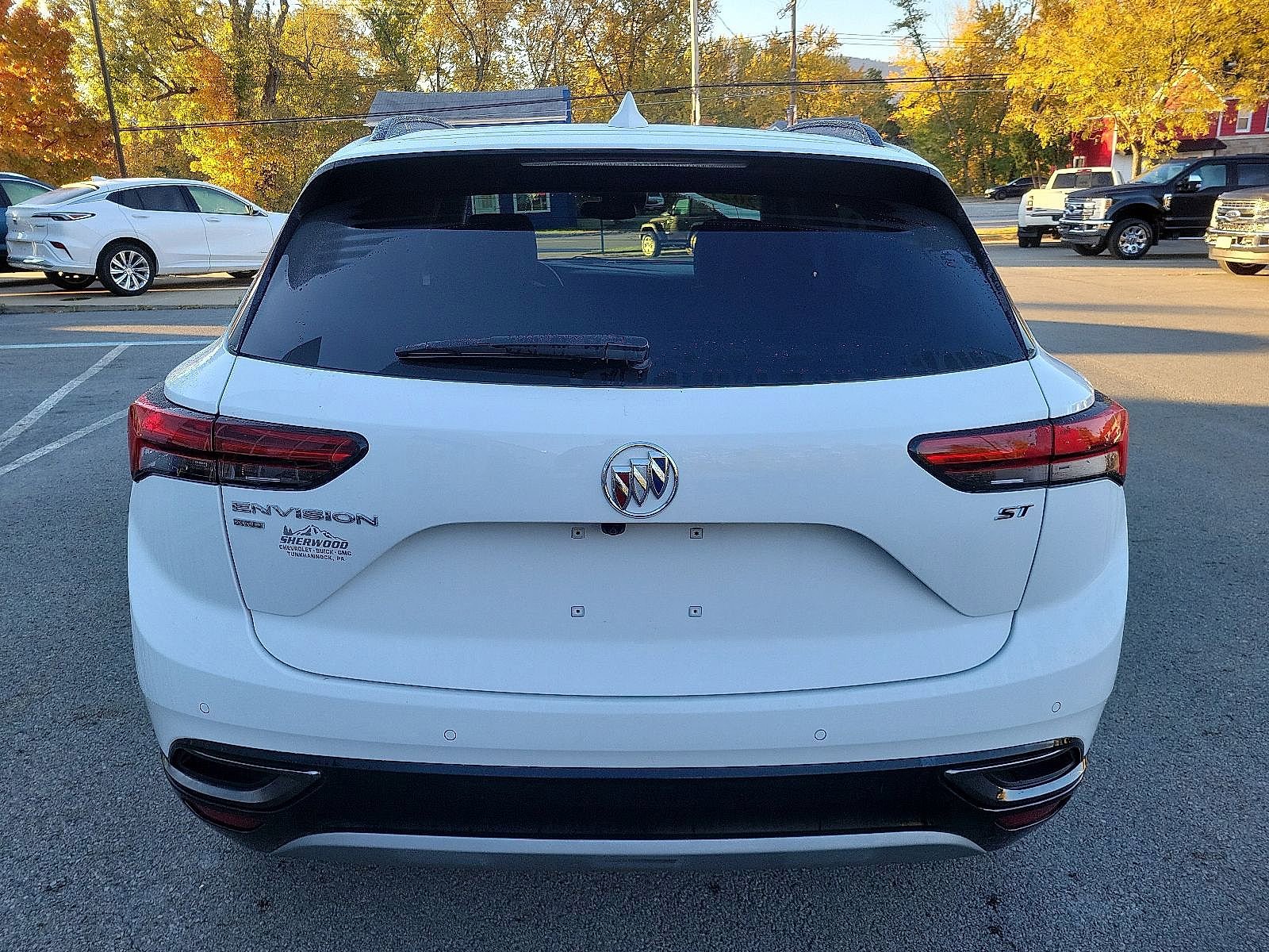Used 2021 Buick Envision Essence w/ Sport Touring Package image 5