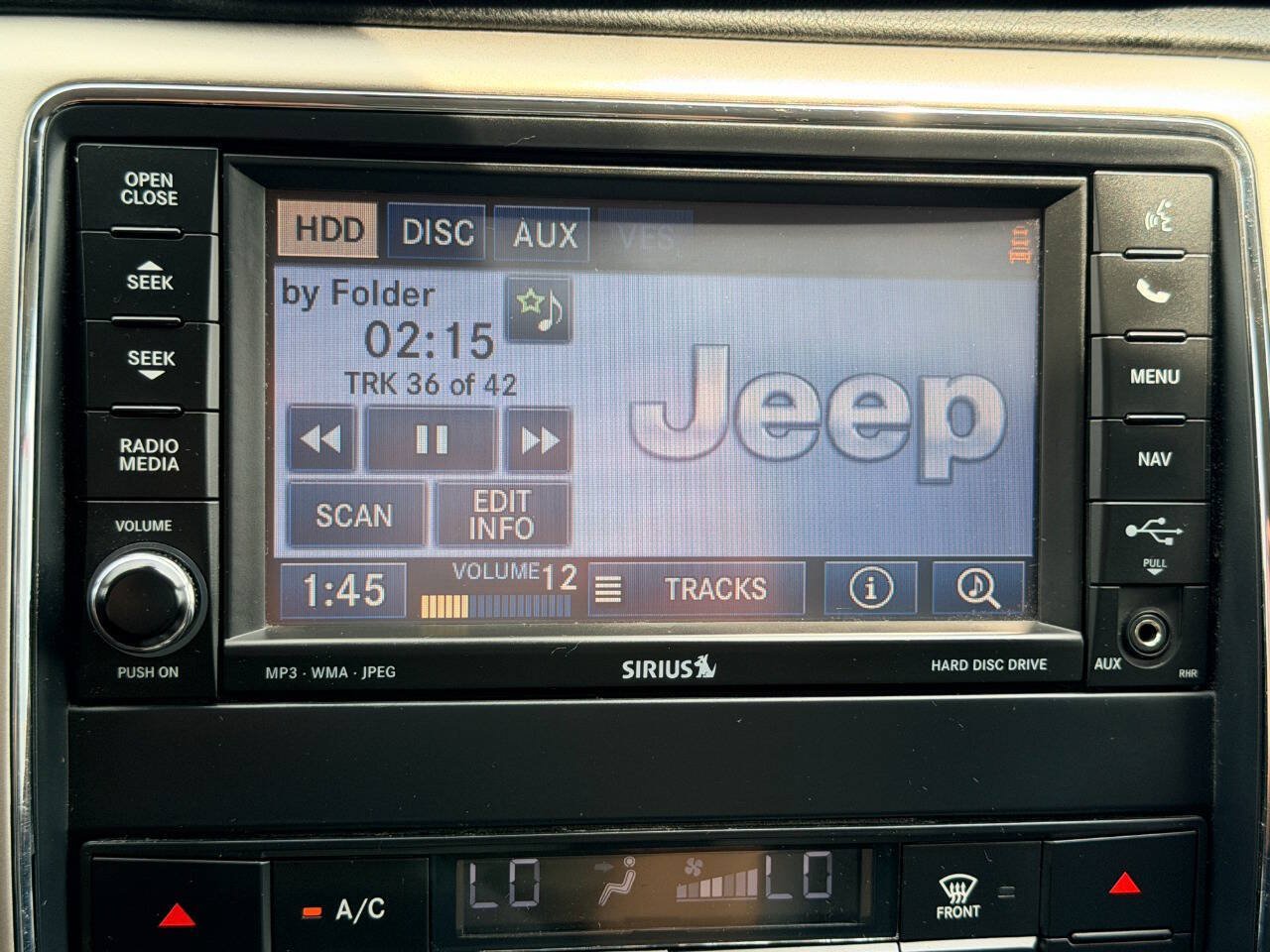 Used 2012 Jeep Grand Cherokee Overland AWD/4WD image 36