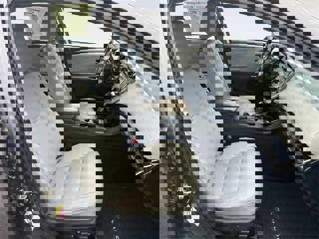 Used 2016 Toyota Avalon XLE Premium image 15