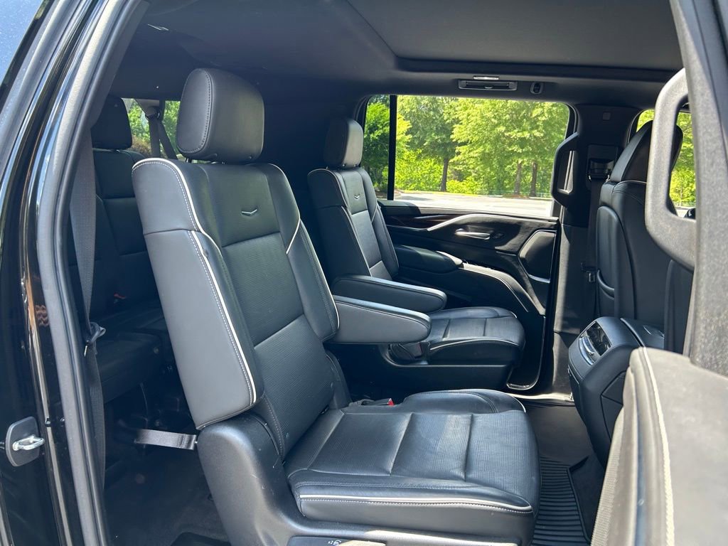 Used 2023 Cadillac Escalade ESV Premium Luxury AWD/4WD image 49