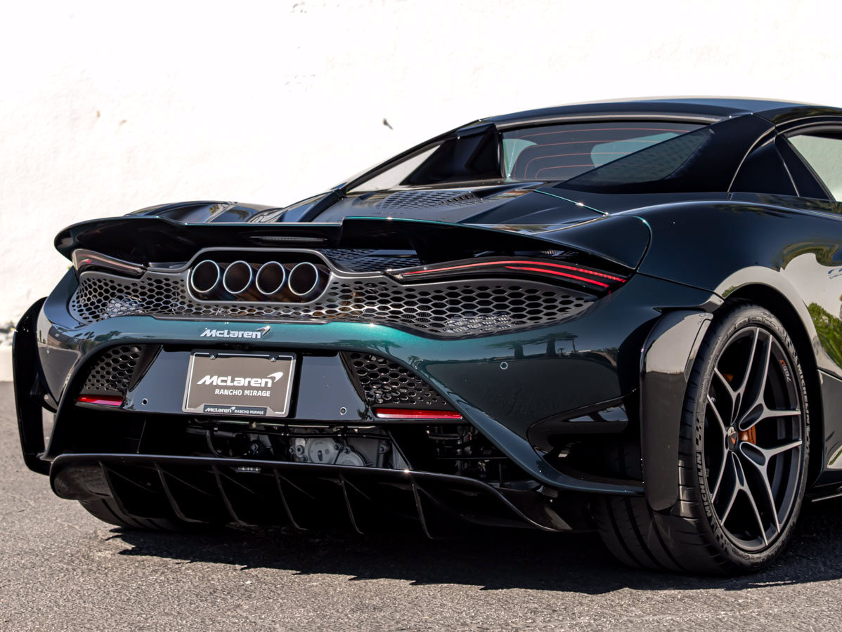 Used 2022 McLaren 765LT RWD image 12