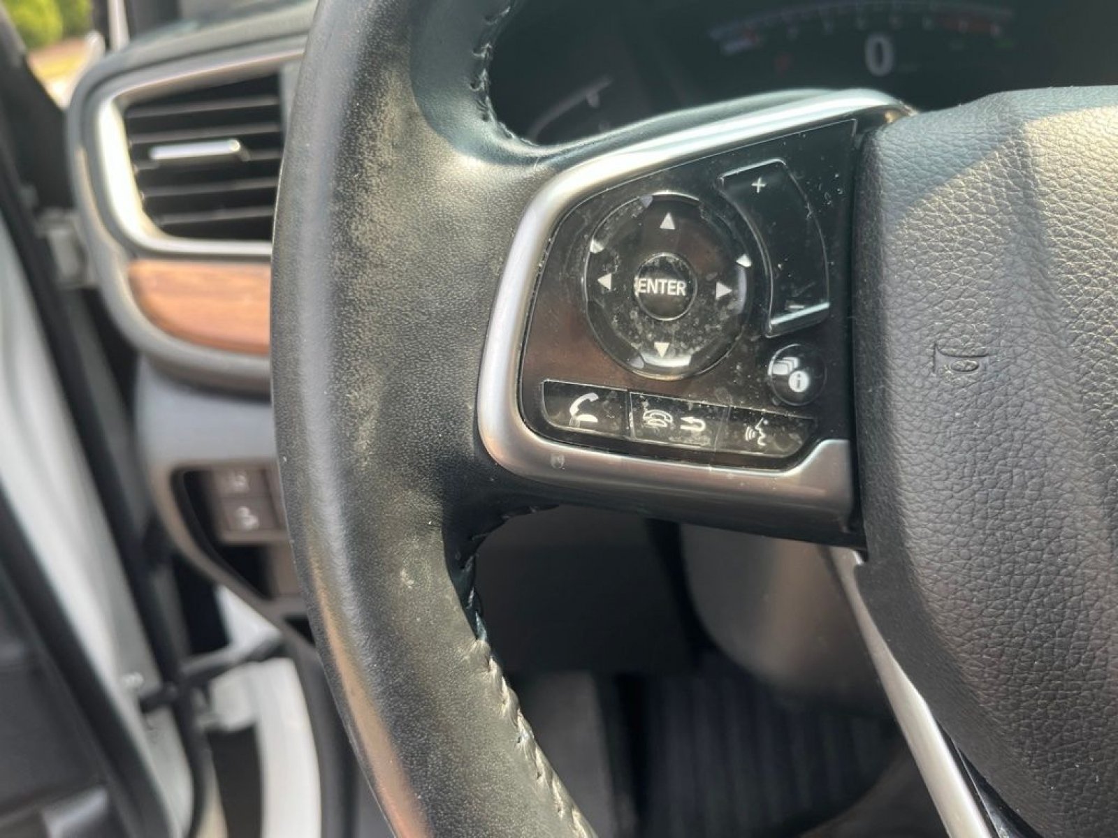 Used 2019 Honda CR-V Touring image 15