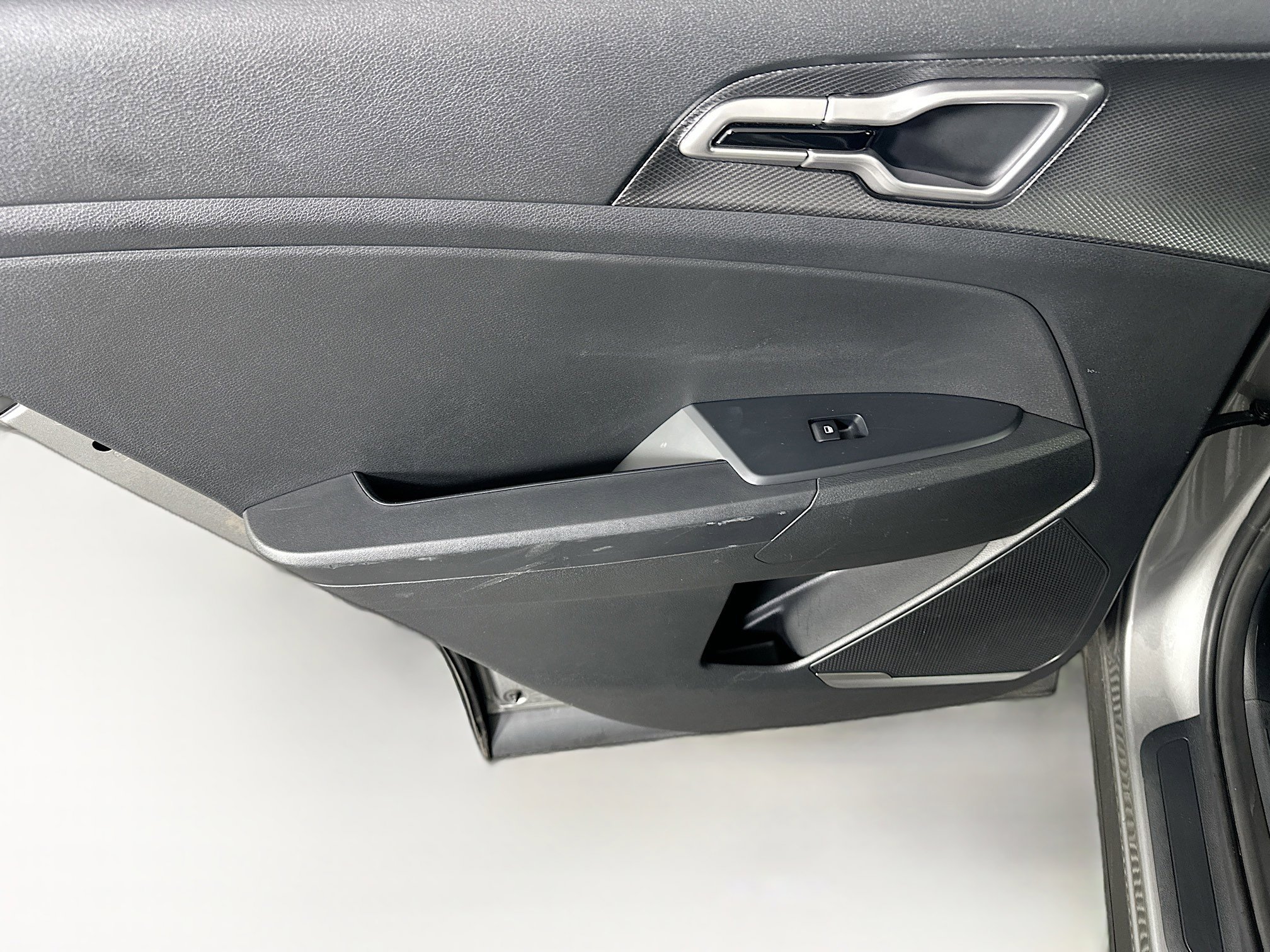 Used 2025 Kia Sportage LX image 25