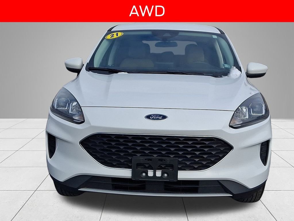 Used 2021 Ford Escape SE video 2