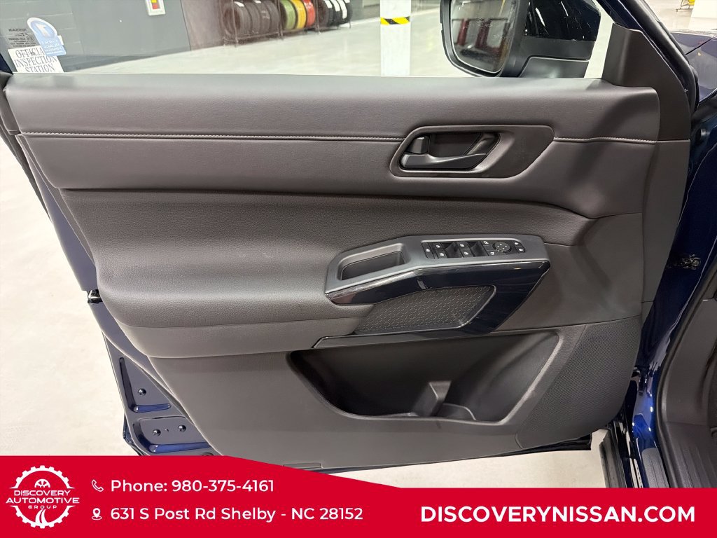 New 2026 Nissan Pathfinder SV FWD image 10