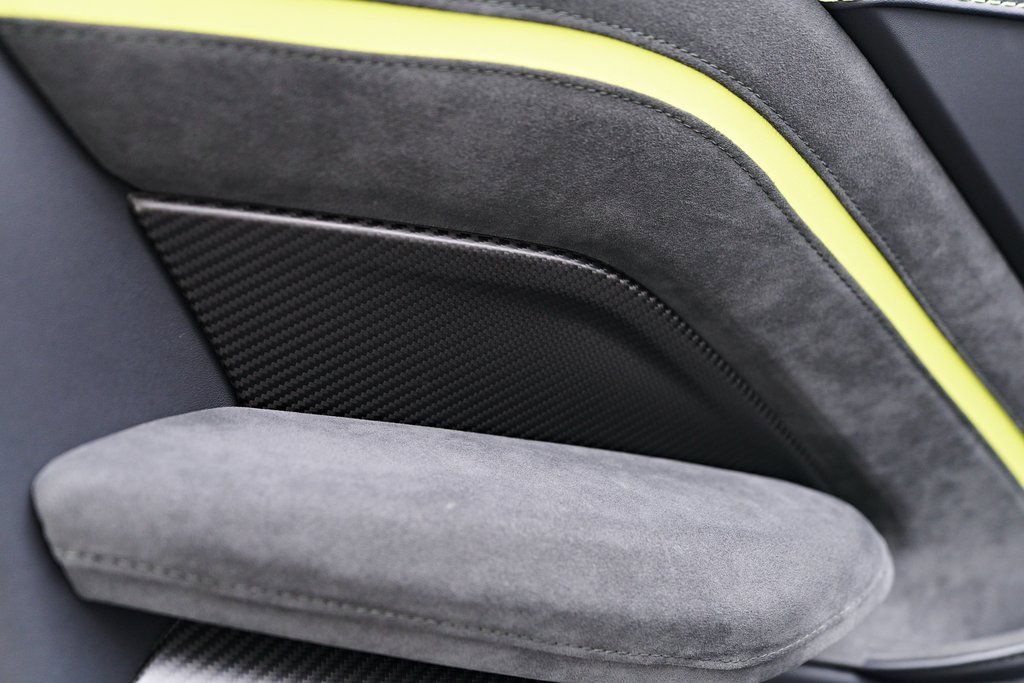 Used 2023 Aston Martin V8 Vantage Roadster image 44